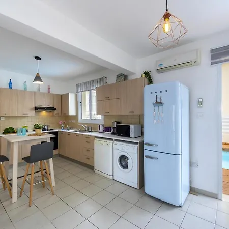 Kalimera פרוטאראס